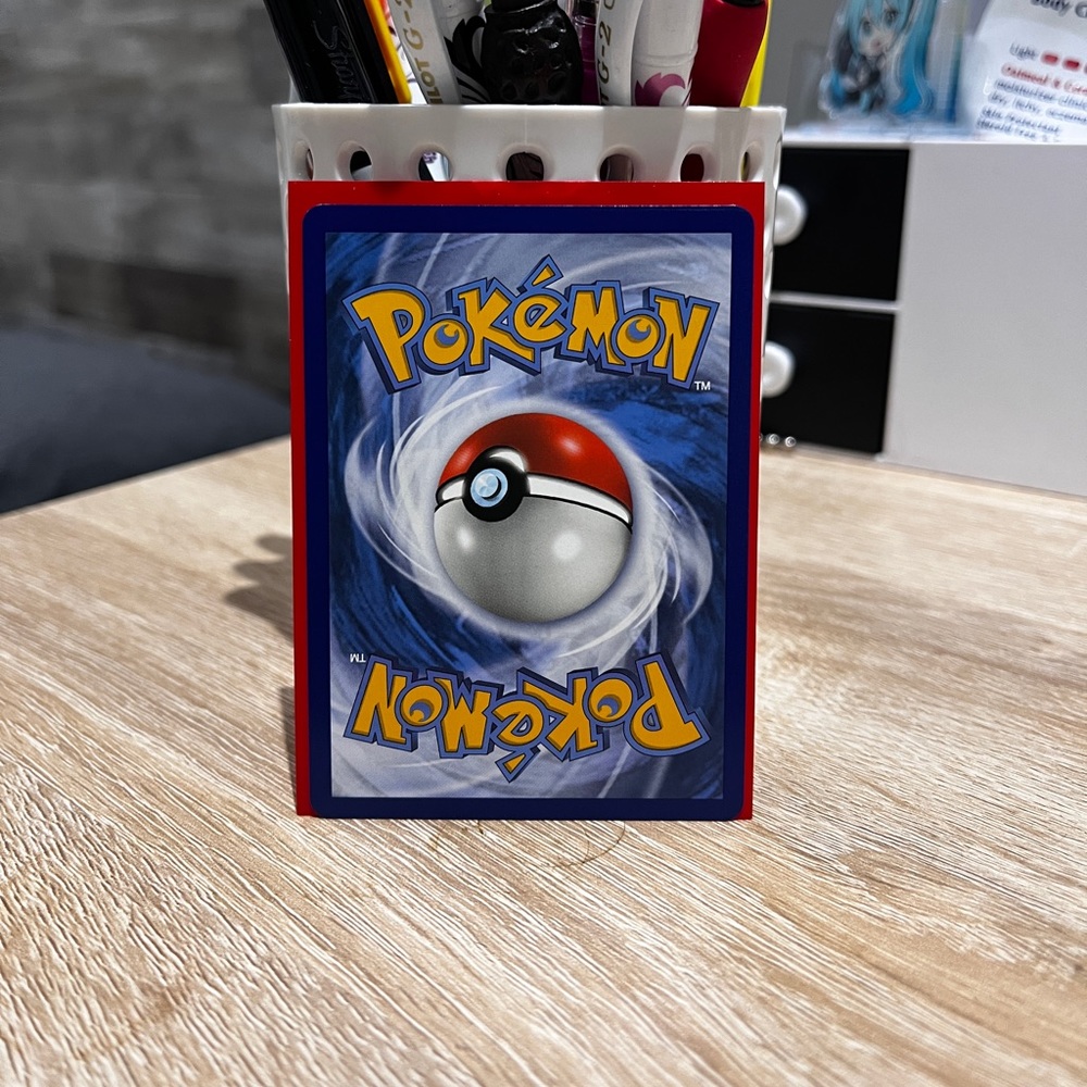 ULTRA RARE Reshiram GX - Picture 3 of 3
